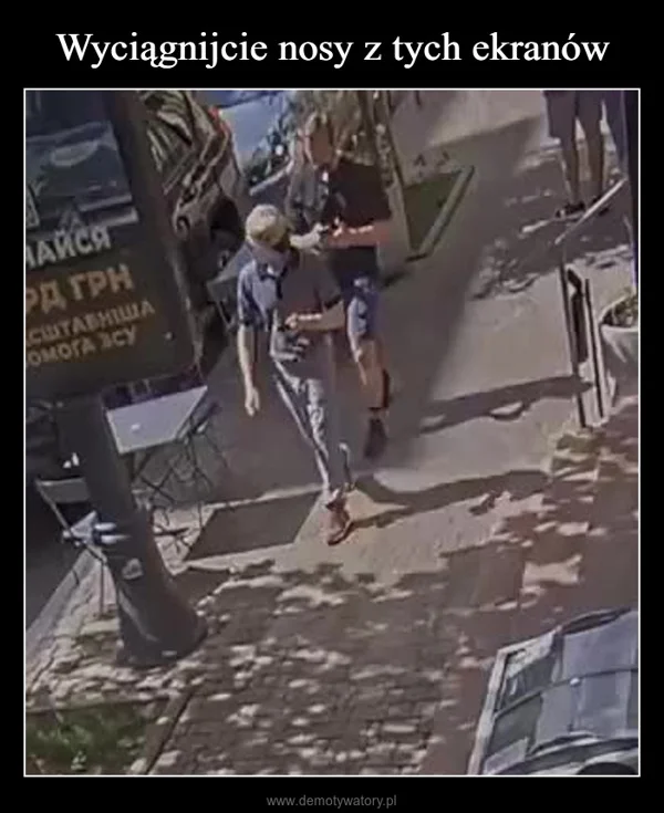 Wyciągnijcie nosy z tych ekranów