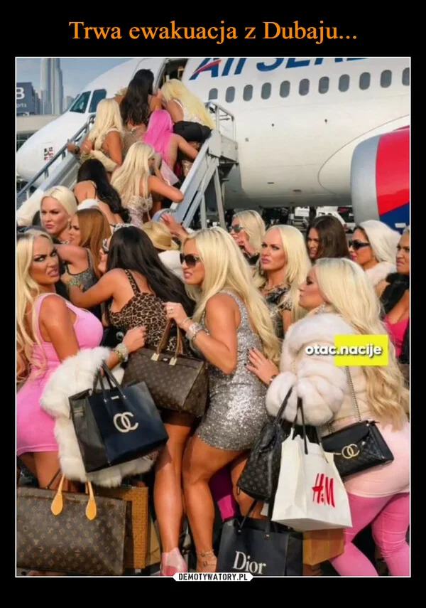 
    Trwa ewakuacja z Dubaju...