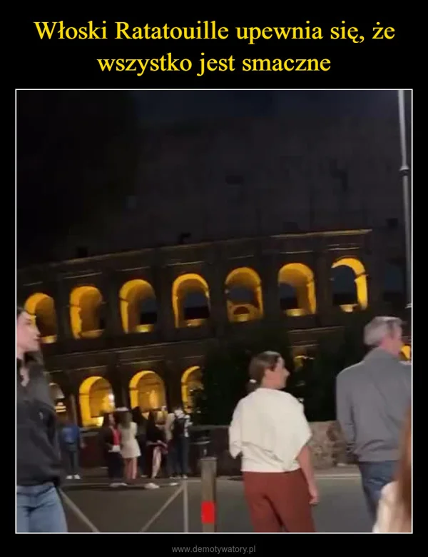 
    Włoski Ratatouille upewnia się, że wszystko jest smaczne
