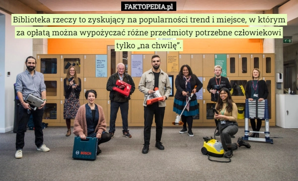 
    Biblioteka rzeczy to zyskujący na popularności trend i miejsce, w którym