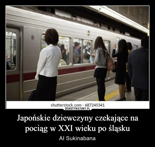
    Japońskie dziewczyny czekające na pociąg w XXI wieku po śląsku