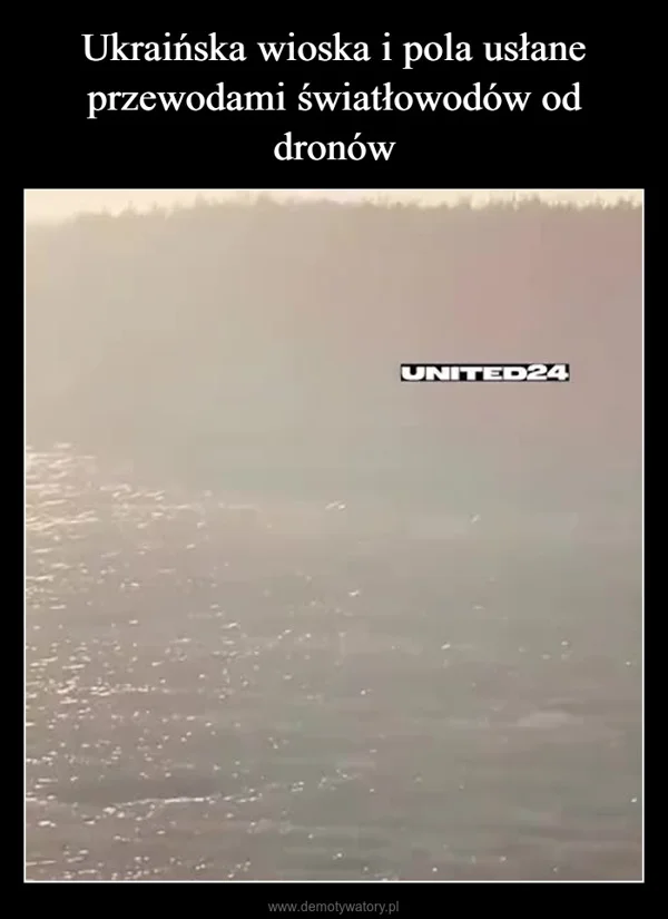 
    Ukraińska wioska i pola usłane przewodami światłowodów od dronów