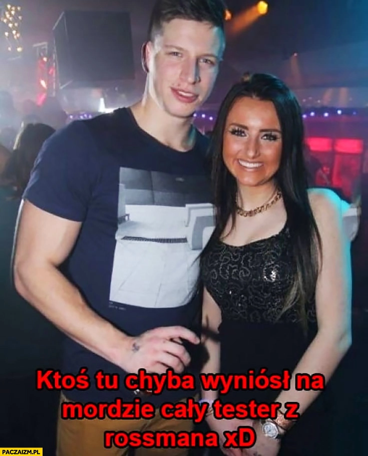 
    Ktoś tu chyba wyniósł na mordzie cały tester z Rossmana dziewczyna z makijażem tapetą na twarzy