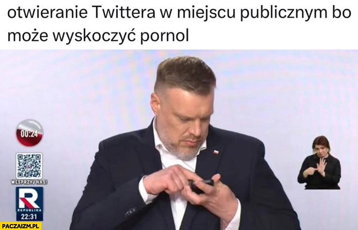 
    Zandberg telefon na debacie otwieranie twittera w miejscu publicznym bo może wyskoczyć film dla dorosłych