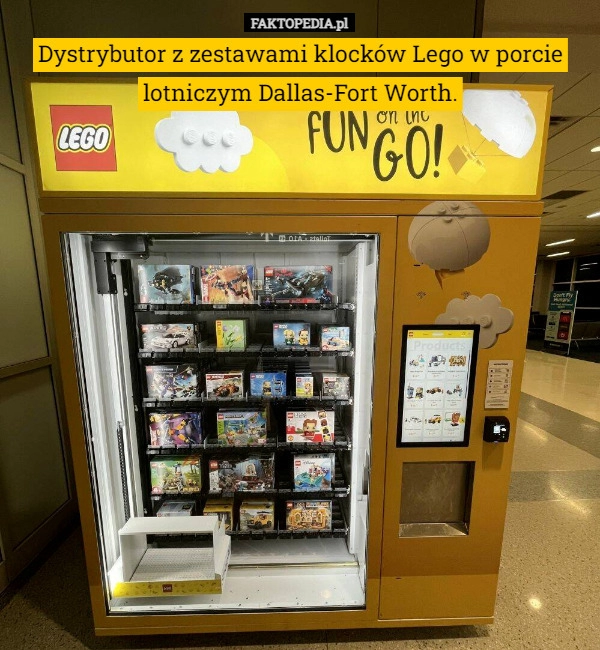 
    Dystrybutor z zestawami klocków Lego w porcie lotniczym Dallas-Fort Worth.