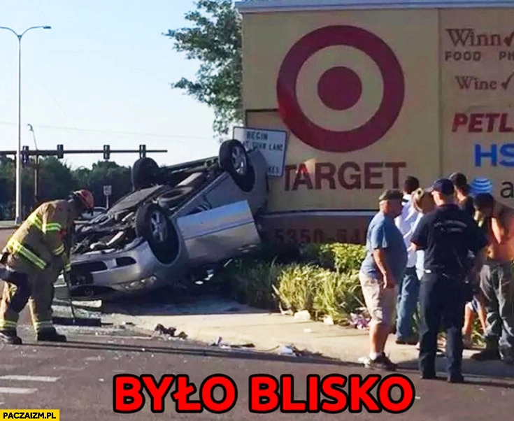 
    Było blisko wypadek samochodowy target