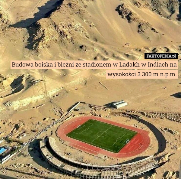 
    Budowa boiska i bieżni ze stadionem w Ladakh w Indiach na wysokości 3 300