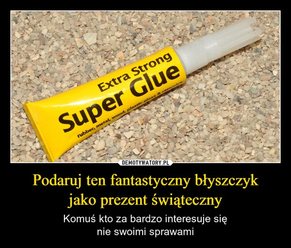 
    Podaruj ten fantastyczny błyszczyk jako prezent świąteczny