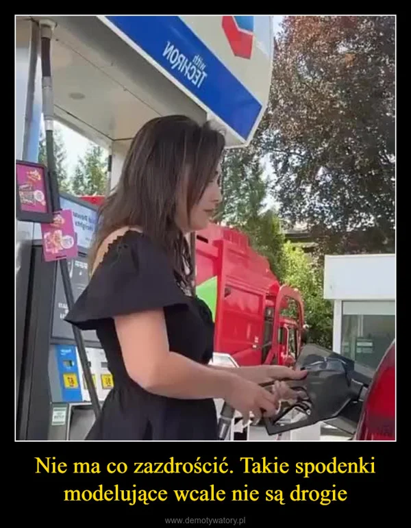 
    Nie ma co zazdrościć. Takie spodenki modelujące wcale nie są drogie
