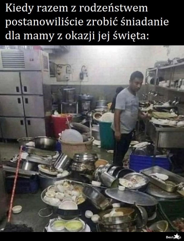 
    Śniadanie dla mamy 