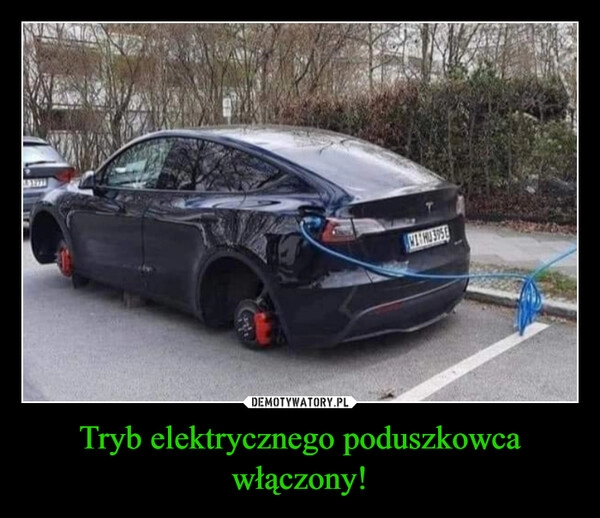 
    Tryb elektrycznego poduszkowca włączony!