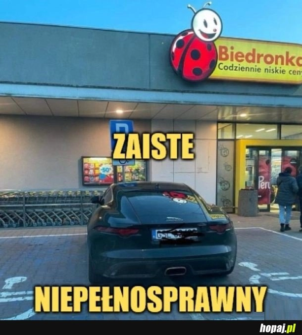 
    Niepełnosprawny.