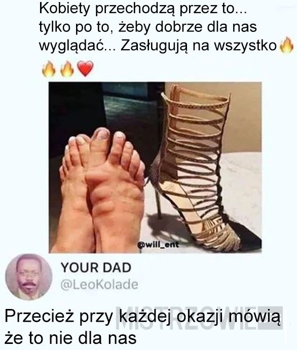 
    Kobiety przechodzą przez...