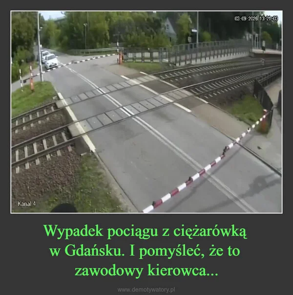 Wypadek pociągu z ciężarówką w Gdańsku. I pomyśleć, że to zawodowy kierowca...