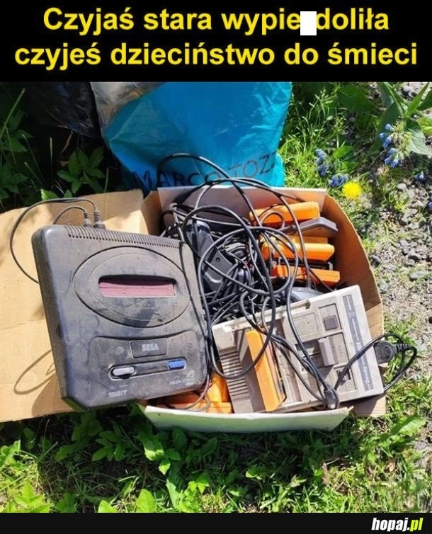 
    Czyjeś dzieciństwo