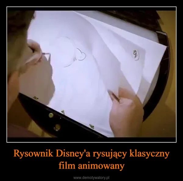 
    Rysownik Disney'a rysujący klasyczny film animowany