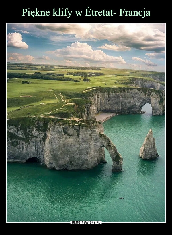 
    Piękne klify w Étretat- Francja