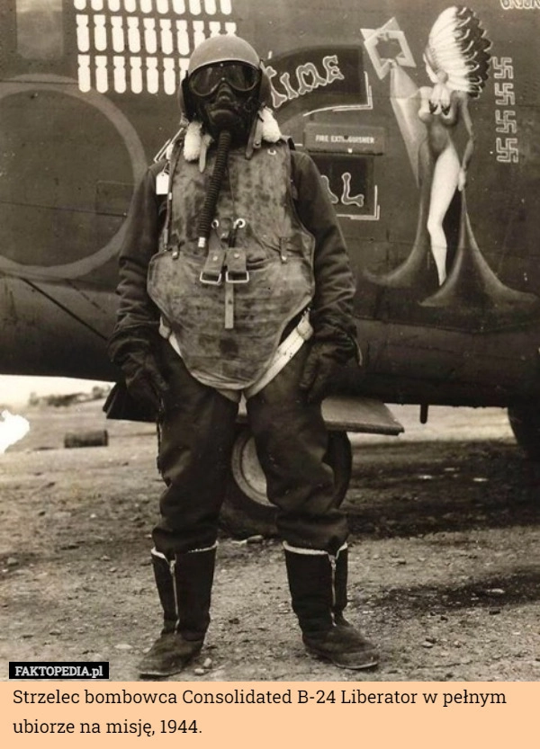 
    Strzelec bombowca Consolidated B-24 Liberator w pełnym ubiorze na misję,