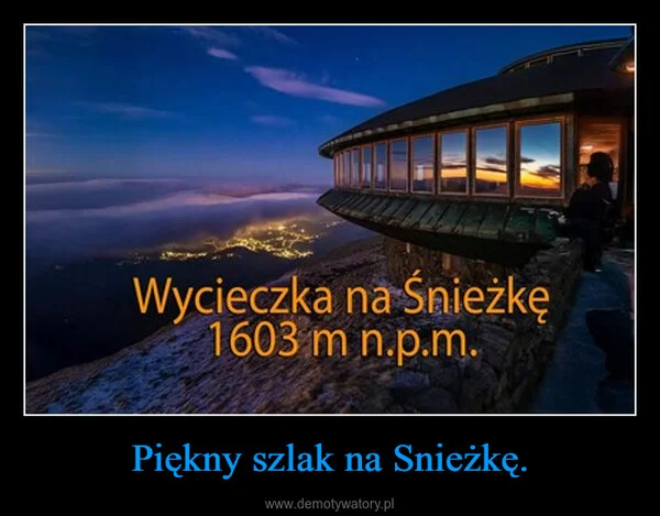 
    Piękny szlak na Snieżkę.