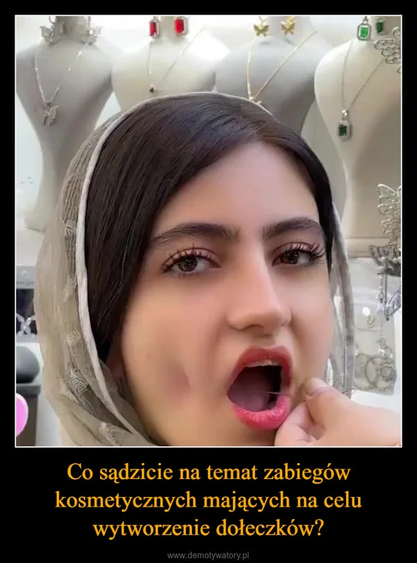 
    Co sądzicie na temat zabiegów kosmetycznych mających na celu wytworzenie dołeczków?