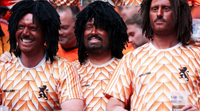 
    Euro 2024: Dutch supporters disguised as Ruud Gullit accused of “blackface” and “racism” by leftists, the ex-player himself responds by saying he is “honored”