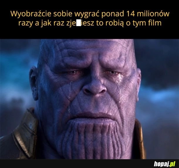 
    Starsza pani na pasach