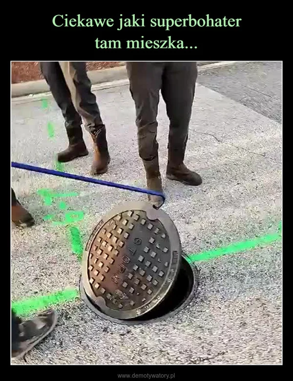 
    Ciekawe jaki superbohater tam mieszka...