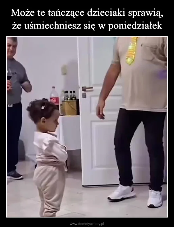 
    Może te tańczące dzieciaki sprawią, że uśmiechniesz się w poniedziałek