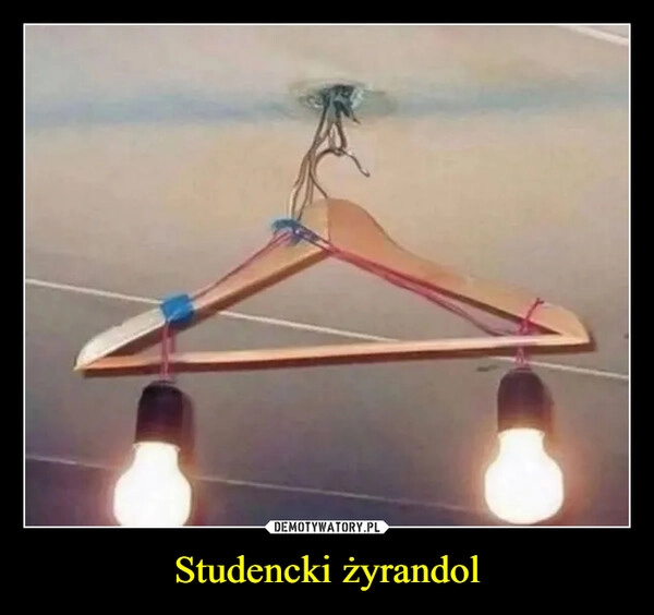 
    Studencki żyrandol