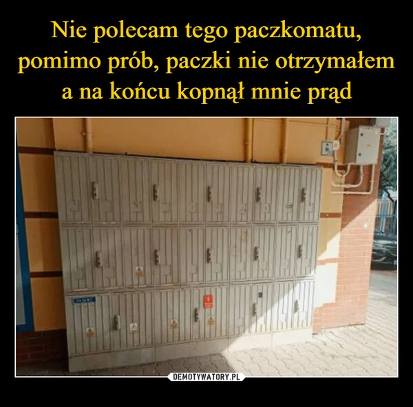 
    Nie polecam tego paczkomatu, pomimo prób, paczki nie otrzymałem a na końcu kopnął mnie prąd