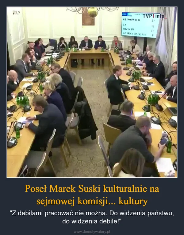 
    Poseł Marek Suski kulturalnie na sejmowej komisji... kultury