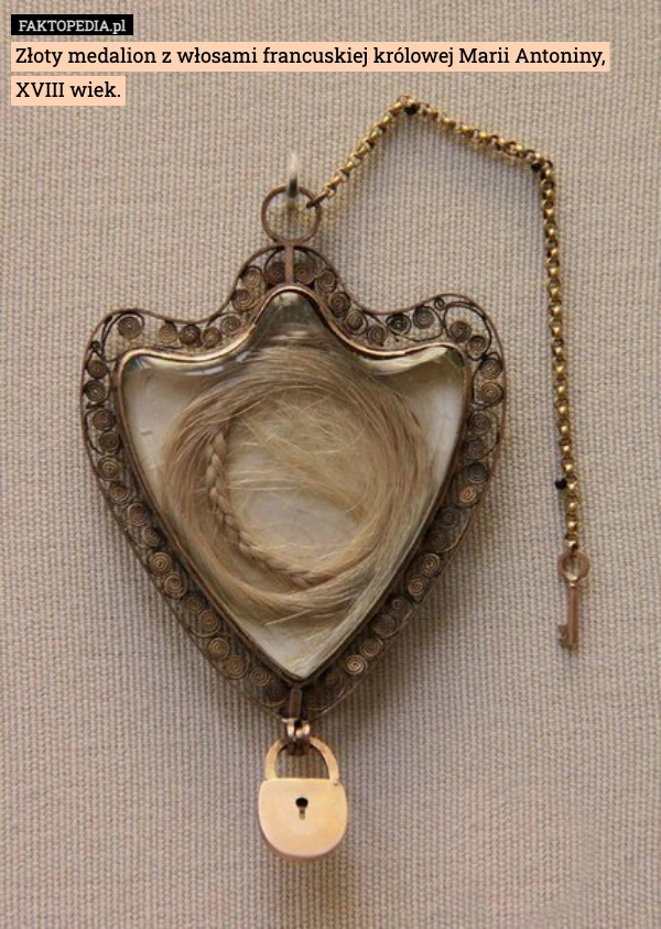 
    Złoty medalion z włosami francuskiej królowej Marii Antoniny, XVIII wiek.