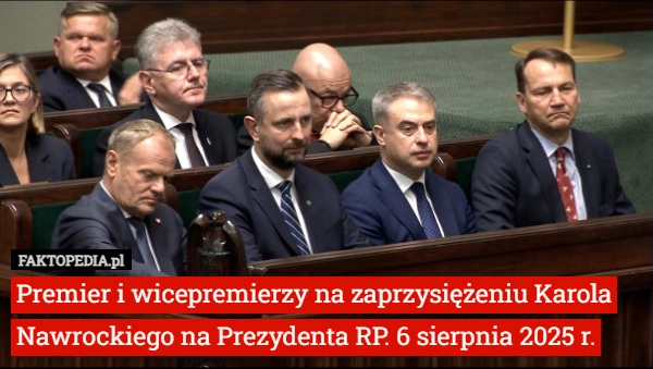 
    Premier i wicepremierzy na zaprzysiężeniu Karola Nawrockiego na Prezydenta
