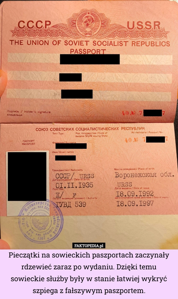 
    Pieczątki na sowieckich paszportach zaczynały rdzewieć zaraz po wydaniu.