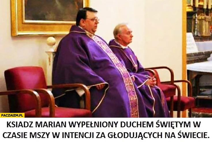 
    Ksiądz marian wypełniony duchem świętym w czasie mszy w intencji za głodujących na świecie gruby grubas