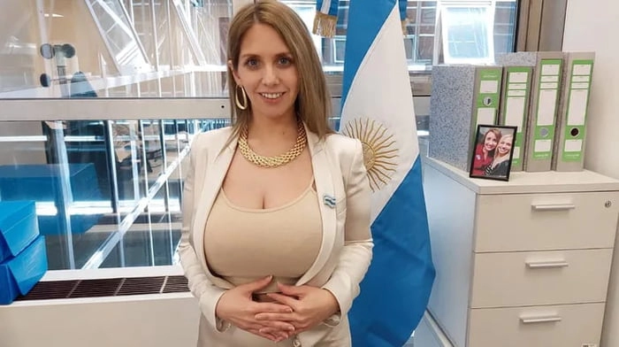 
    Maria Celeste Ponce, New argentina deputy.