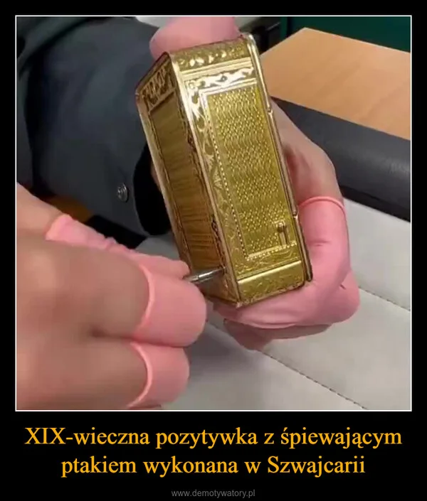 
    XIX-wieczna pozytywka z śpiewającym ptakiem wykonana w Szwajcarii