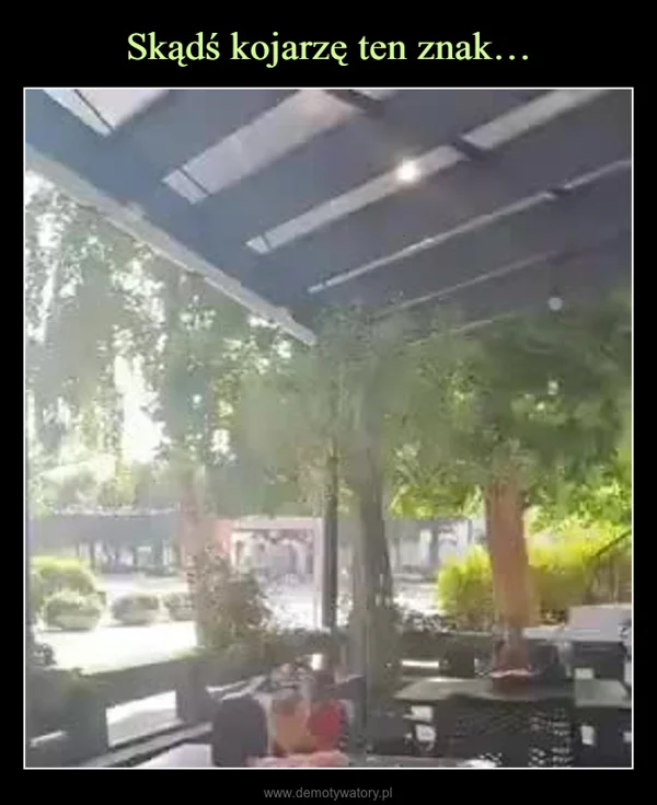
    Skądś kojarzę ten znak…