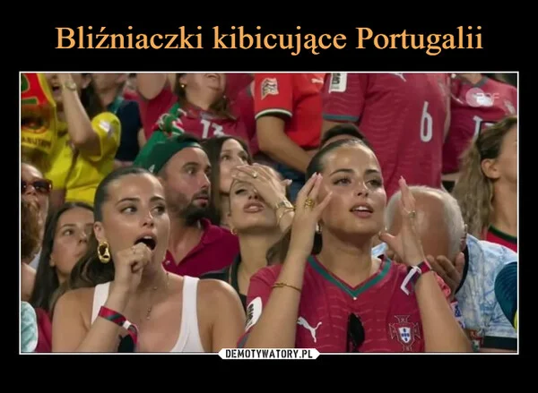 
    Bliźniaczki kibicujące Portugalii