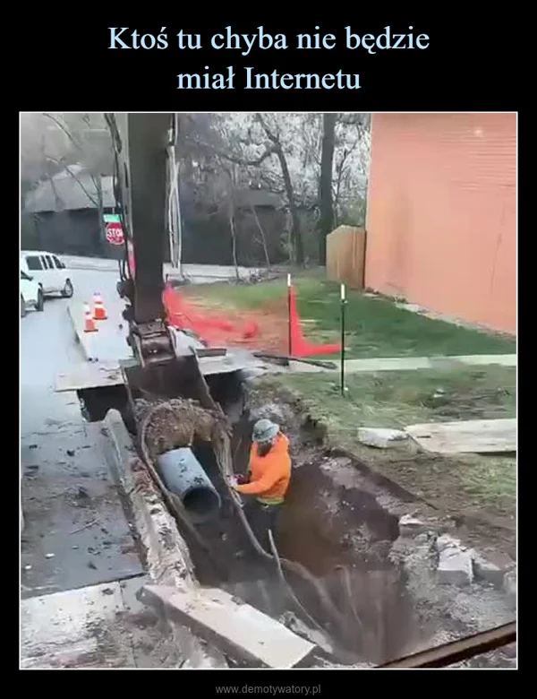 
    Ktoś tu chyba nie będzie miał Internetu
