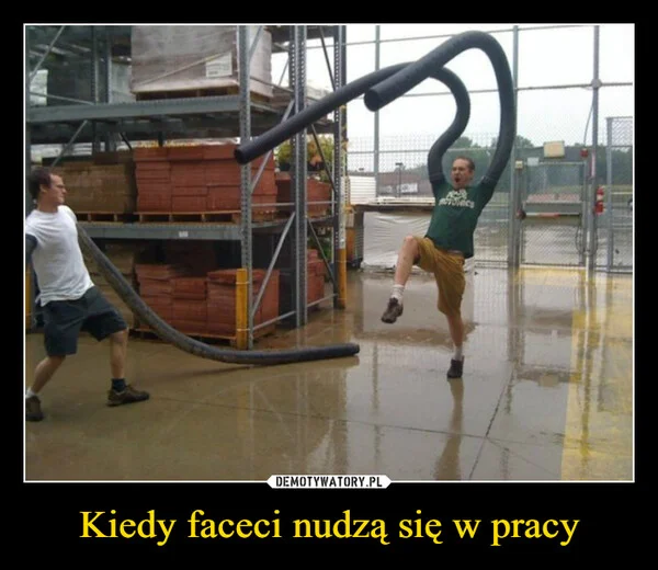 
    Kiedy faceci nudzą się w pracy