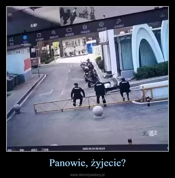 
    Panowie, żyjecie?