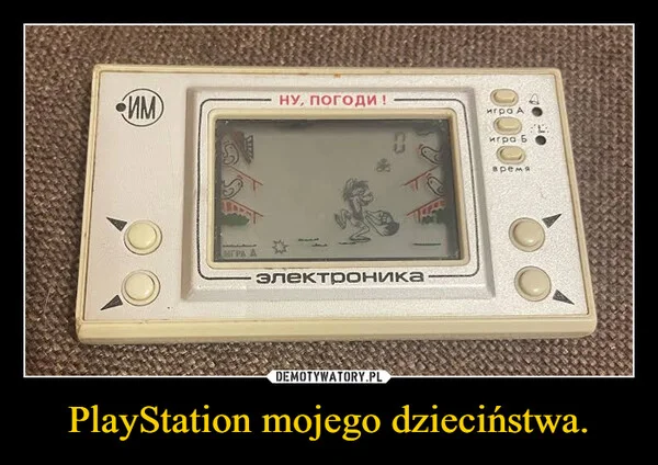 
    PlayStation mojego dzieciństwa.