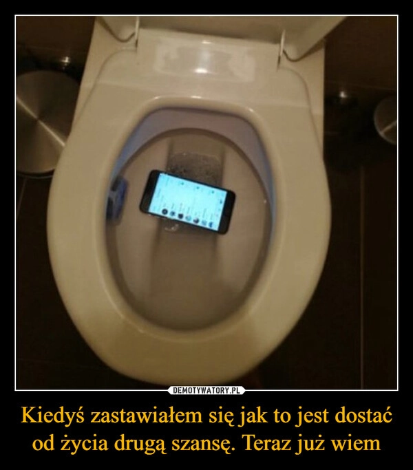 
    Kiedyś zastawiałem się jak to jest dostać od życia drugą szansę. Teraz już wiem