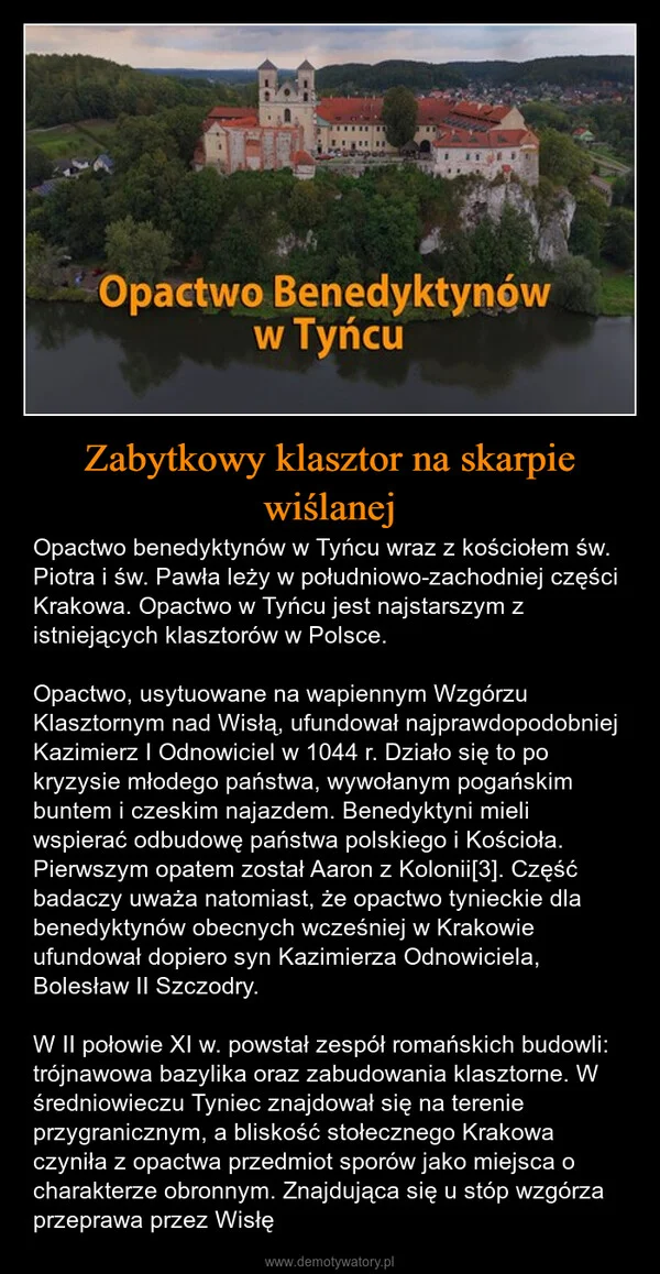 
    Zabytkowy klasztor na skarpie wiślanej