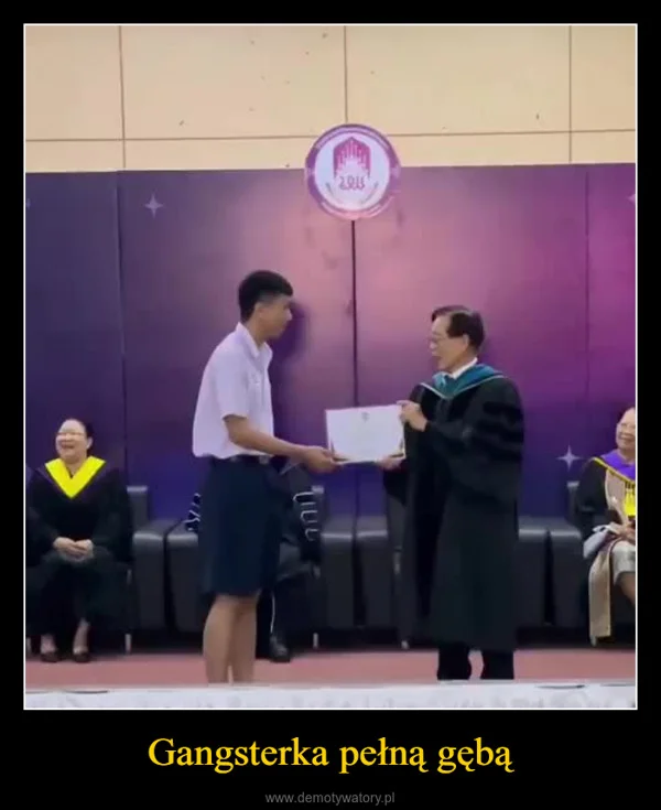 
    Gangsterka pełną gębą