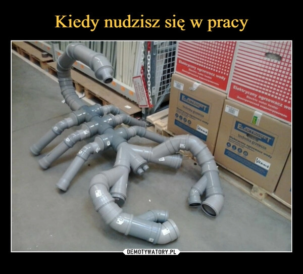 
    Kiedy nudzisz się w pracy