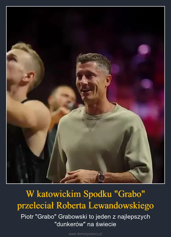 
    W katowickim Spodku 