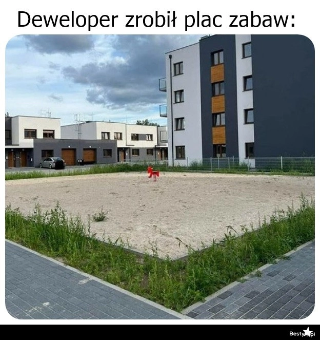 
    Współczesny plac zabaw 