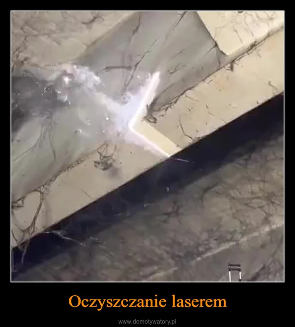 
    Oczyszczanie laserem